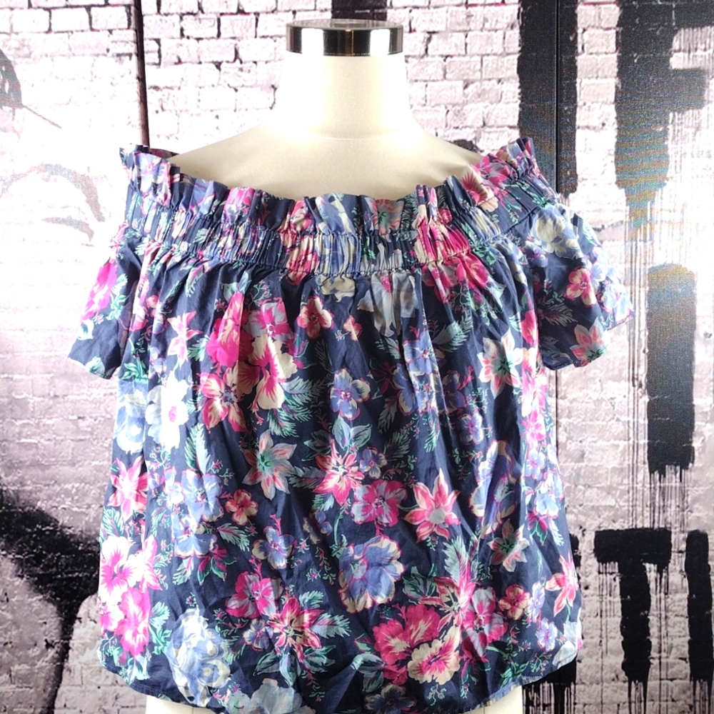 GAP Off Shoulder Floral Crop Top